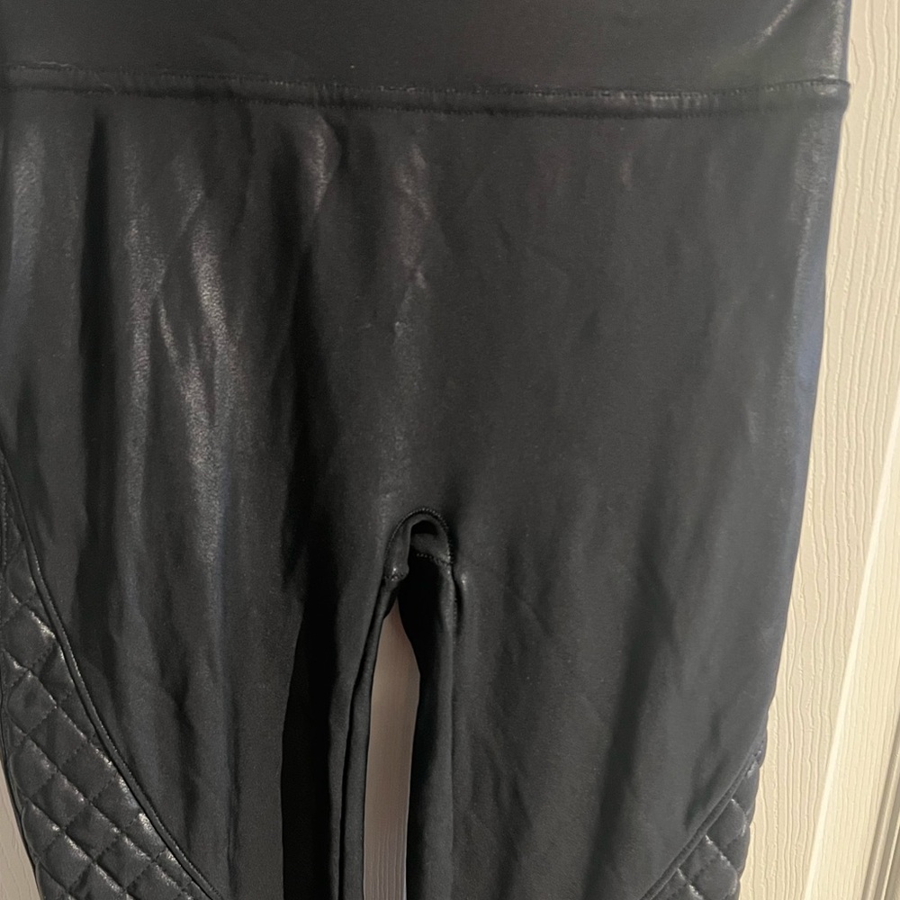 Spanx Faux Leather Moto Leggings Black Size XSmall - Picture 4 of 10